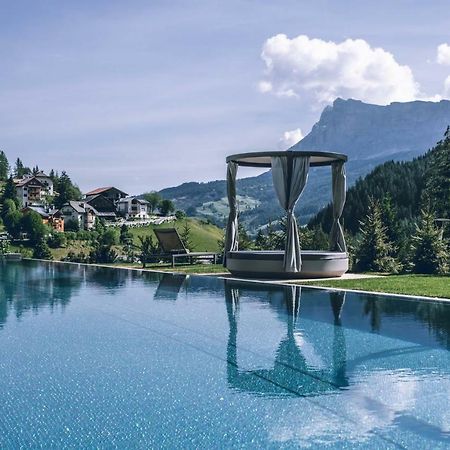 Hotel Cristallo - Wellness Mountain Living Badia  Esterno foto