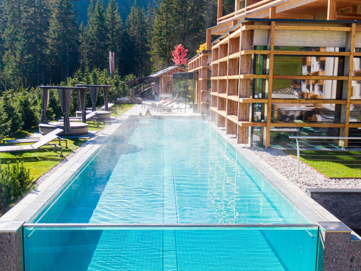 Hotel Cristallo - Wellness Mountain Living Badia  Esterno foto