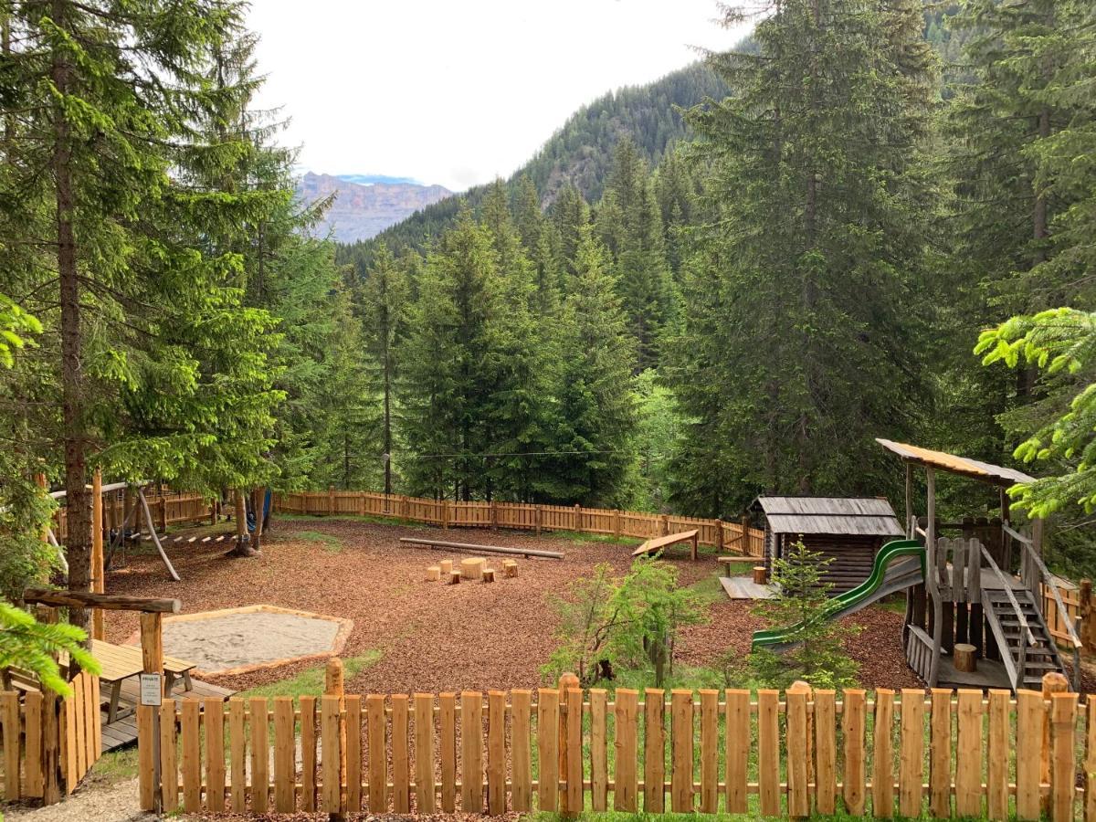 Hotel Cristallo - Wellness Mountain Living Badia  Esterno foto