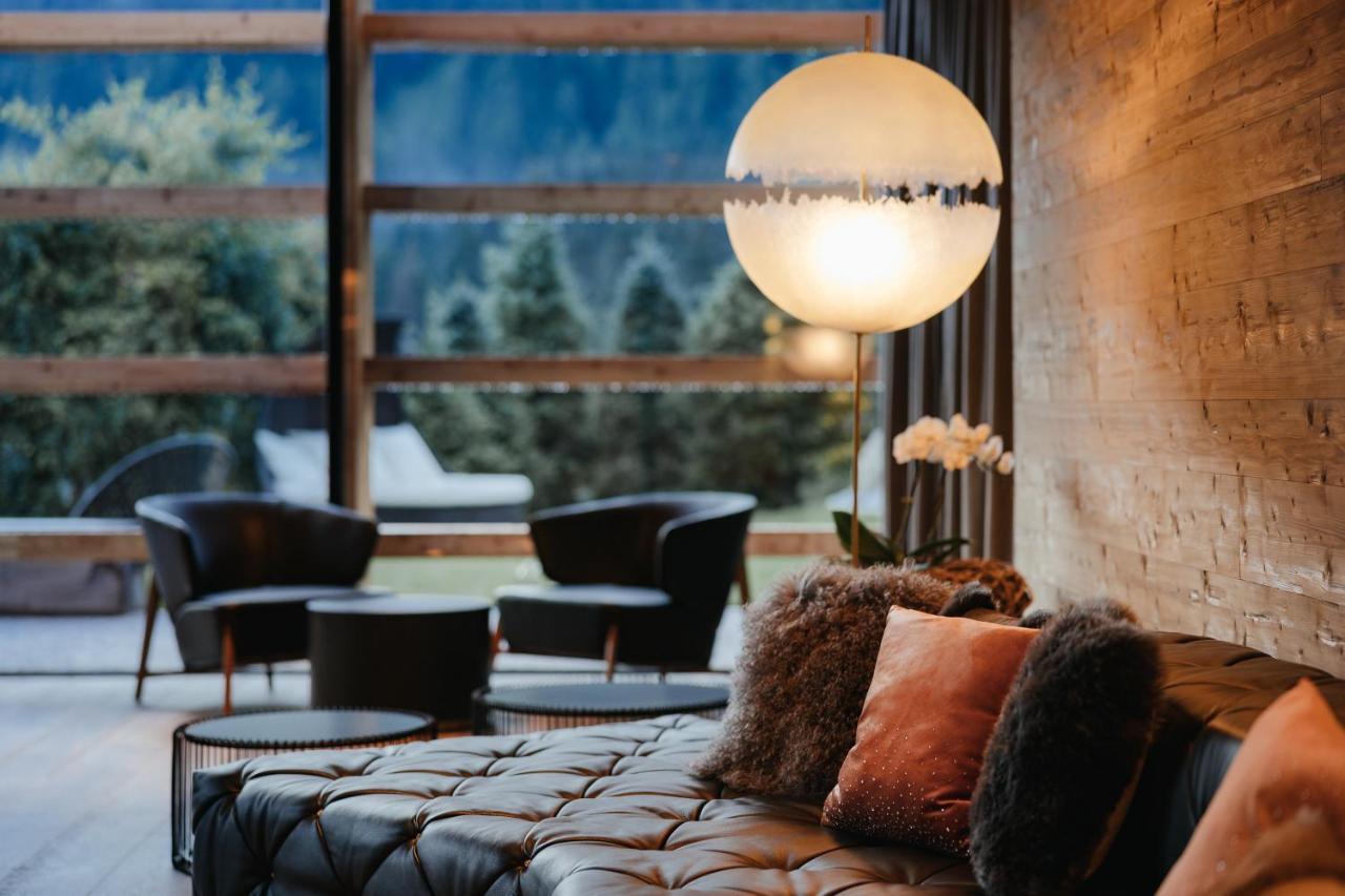 Hotel Cristallo - Wellness Mountain Living Badia  Esterno foto