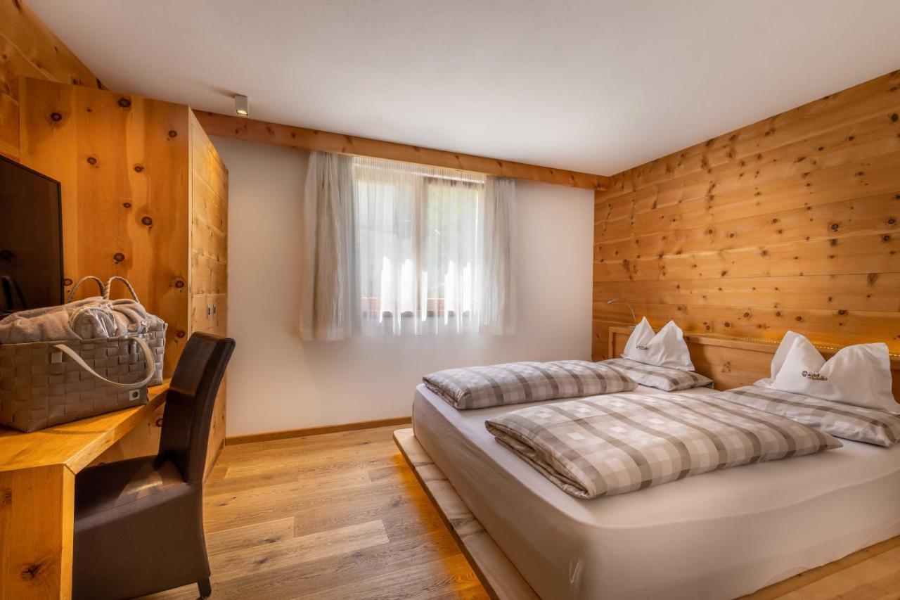 Hotel Cristallo - Wellness Mountain Living Badia  Esterno foto