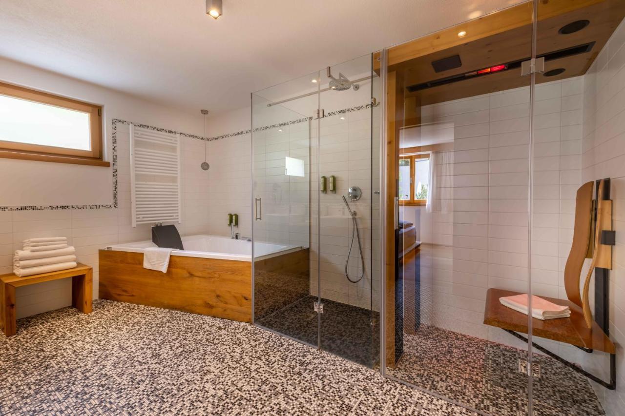 Hotel Cristallo - Wellness Mountain Living Badia  Esterno foto