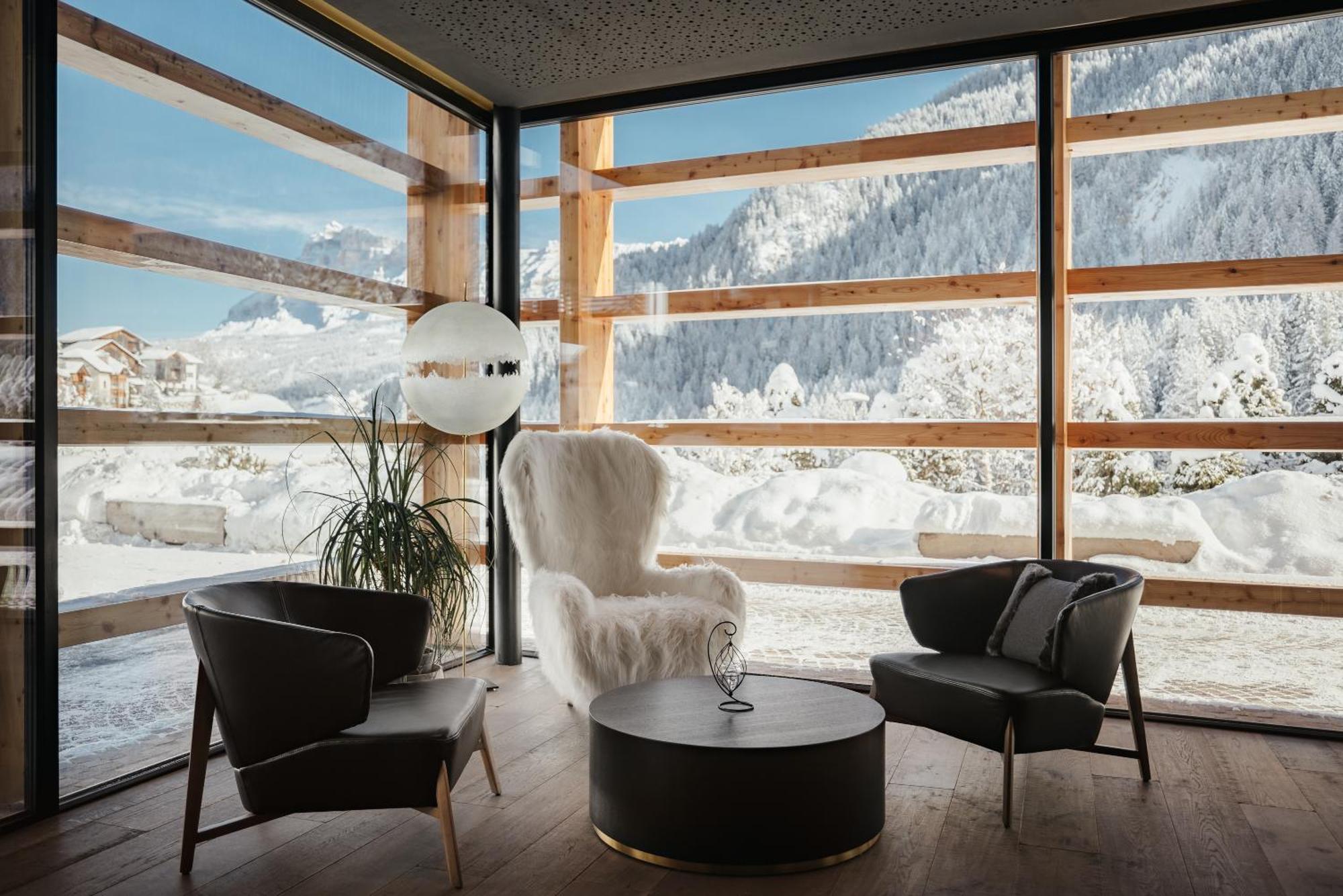 Hotel Cristallo - Wellness Mountain Living Badia  Esterno foto