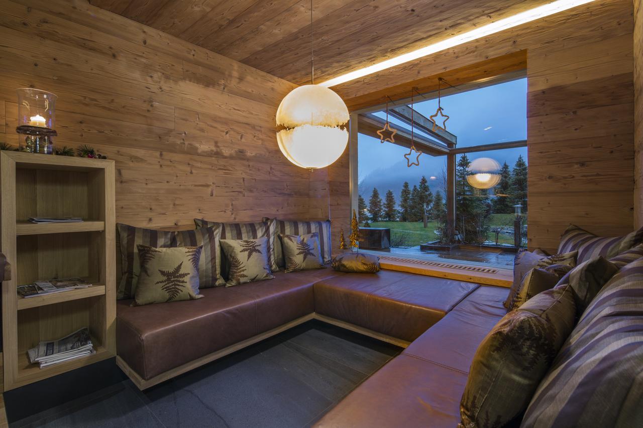 Hotel Cristallo - Wellness Mountain Living Badia  Esterno foto