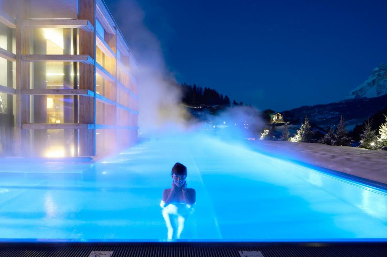 Hotel Cristallo - Wellness Mountain Living Badia  Esterno foto