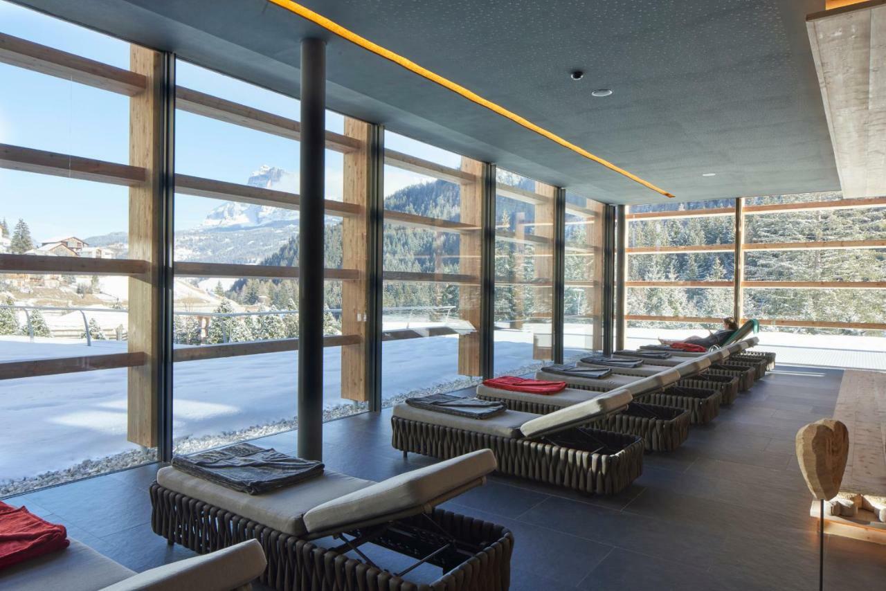 Hotel Cristallo - Wellness Mountain Living Badia  Esterno foto