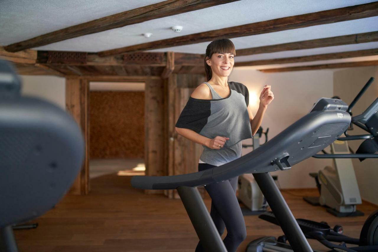Hotel Cristallo - Wellness Mountain Living Badia  Esterno foto