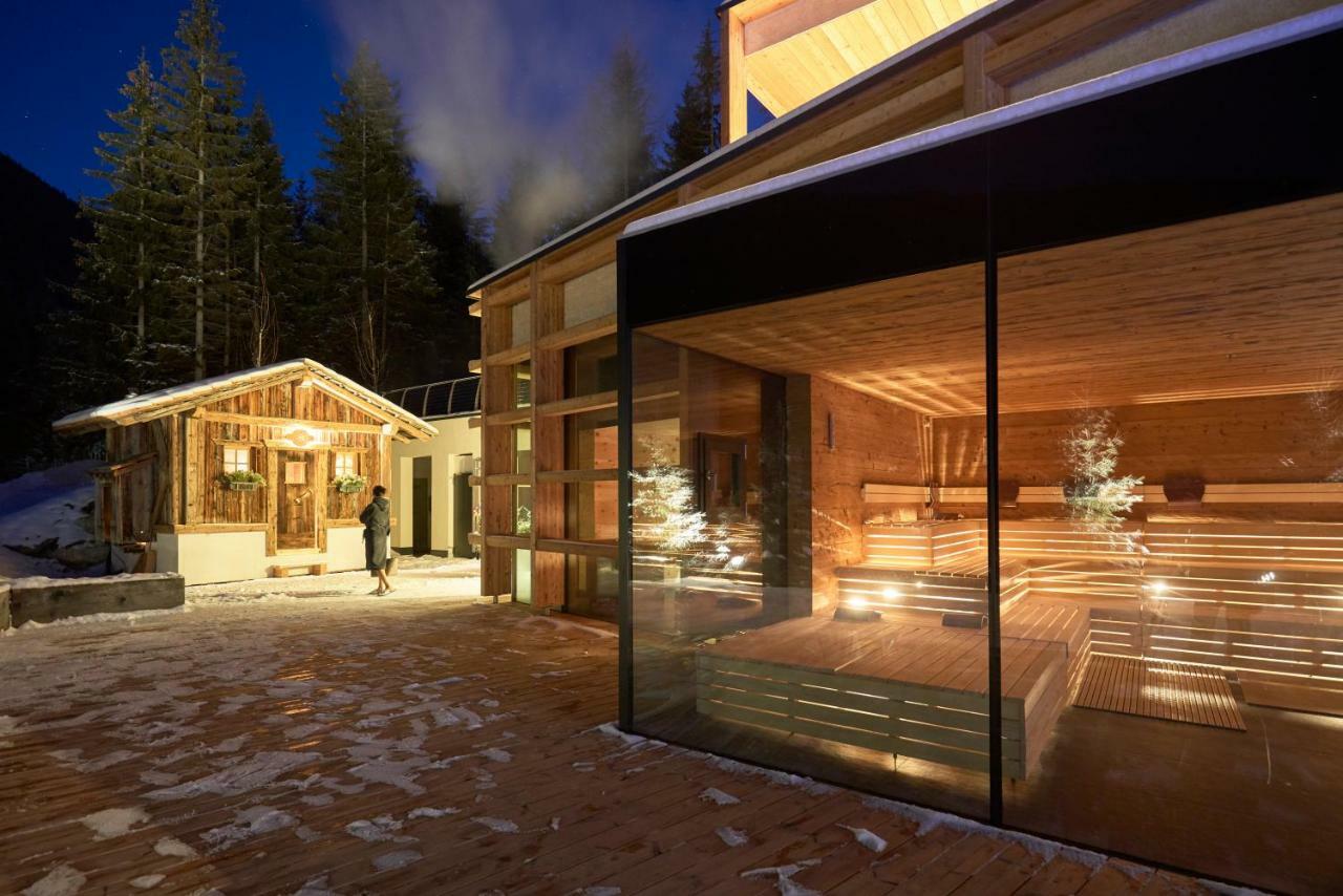 Hotel Cristallo - Wellness Mountain Living Badia  Esterno foto
